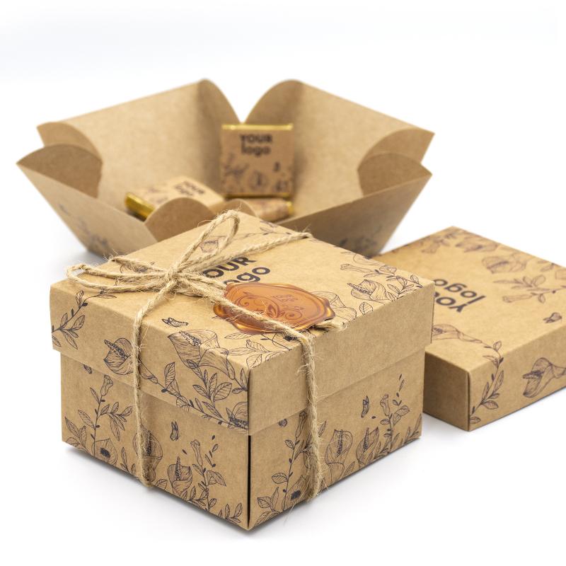 Шоколадный набор с логотипом 150 г "Куб" крафт